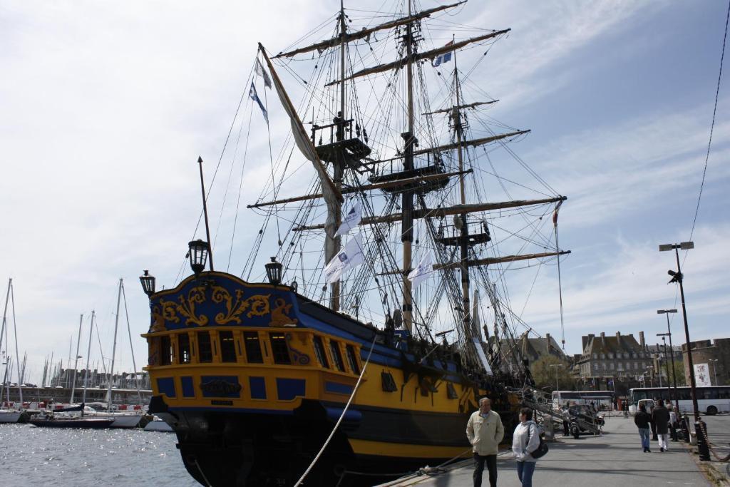 Hotel Le Croiseur Intra Muros Saint-Malo Bilik gambar